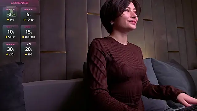 Ishtar Divine online show from November 29, 10:30 am