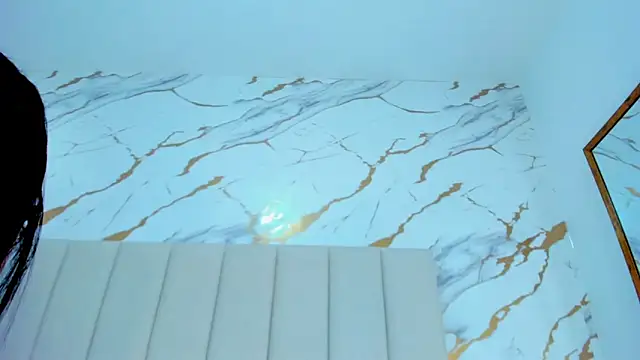 aggy castel online show from March 28, 2:38 pm