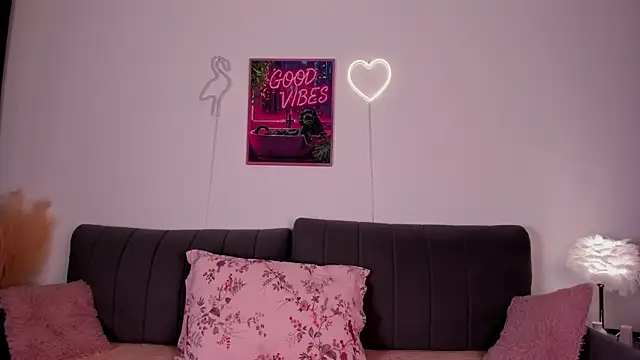 naomi asian online show from July 28, 12:48 pm