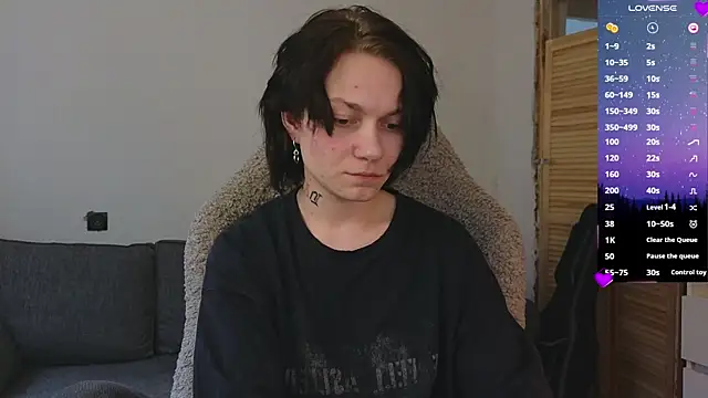 esajukyy online show from April 18, 11:13 am