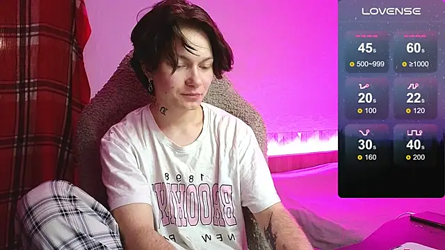 esajukyy online show from November 3, 1:15 pm