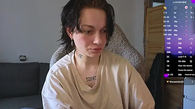 esajukyy online show from April 14, 4:23 am