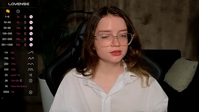 Sonya Glen online show from September 19, 10:09 pm