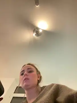 CherryEmmy online show from November 27, 6:33 pm