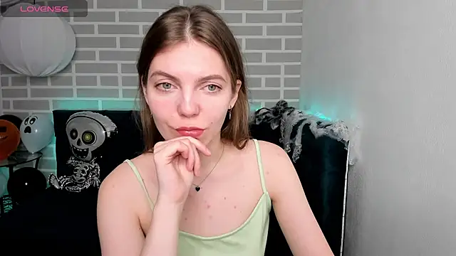 marie reyes  online show from October 22, 1:43 am