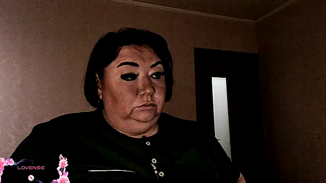 SexxyDreams1 online show from December 5, 3:50 am