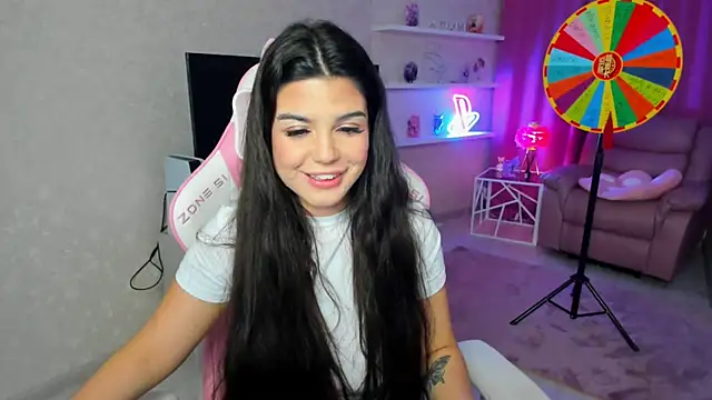 AlluringAriel online show from December 5, 7:37 pm