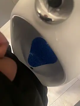 adam-rivera online show from April 18, 9:26 pm