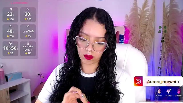 Snapshot of Aurora_Brownn chatting on October 17, 4:48 am Aurora Brownn online show from October 17, 4:48 am