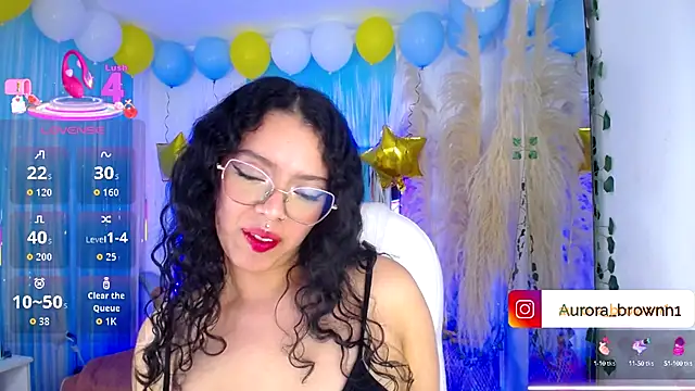 Snapshot of Aurora_Brownn chatting on October 3, 5:12 am Aurora Brownn online show from October 3, 5:12 am