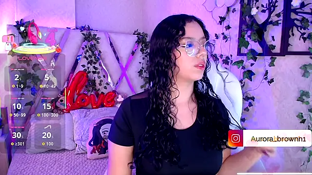 Aurora Brownn online show from November 29, 5:00 am