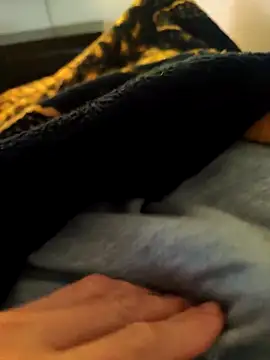 ariel-rick online show from October 26, 8:54 am