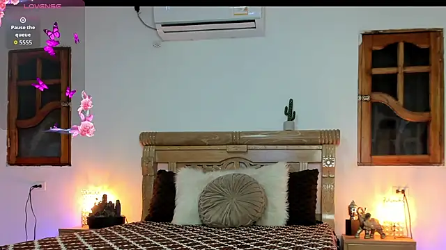 oriana rodriguez online show from July 28, 3:26 am