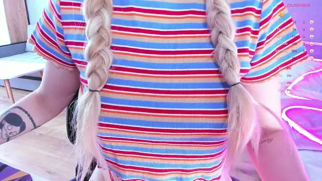 Amy honey angel online show from February 25, 11:20 am