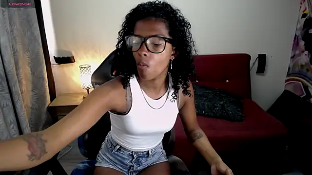 cloe cooper  online show from September 19, 3:33 pm