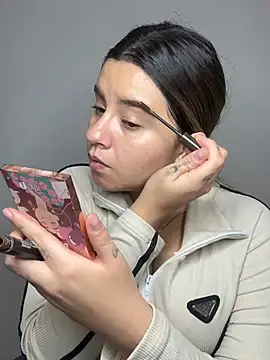 SaraBraun  online show from April 10, 5:41 pm