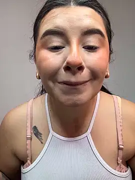 Snapshot of SaraBraun_ chatting on September 26, 4:26 pm SaraBraun online show from September 26, 4:26 pm