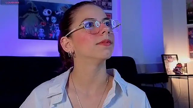 ArtemisaBlake online show from December 17, 5:33 am