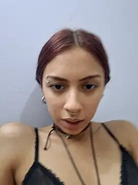 Snapshot of Jazmin-Cerezita chatting on October 3, 2:16 am Jazmin-Cerezita online show from October 3, 2:16 am