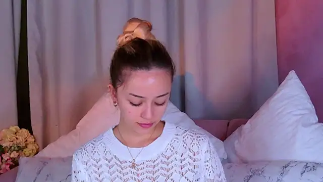 STELLA RICH online show from September 14, 9:12 pm