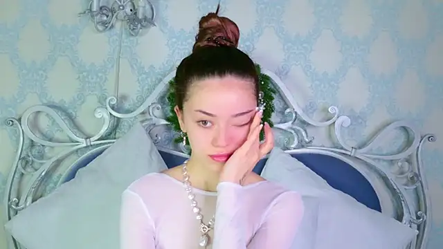 STELLA RICH online show from January 7, 11:35 am