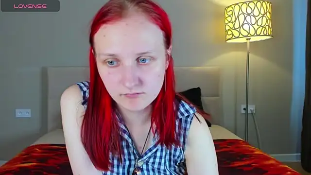 Snapshot of SallyFishery chatting on September 13, 2:41 am SallyFishery online show from September 13, 2:41 am