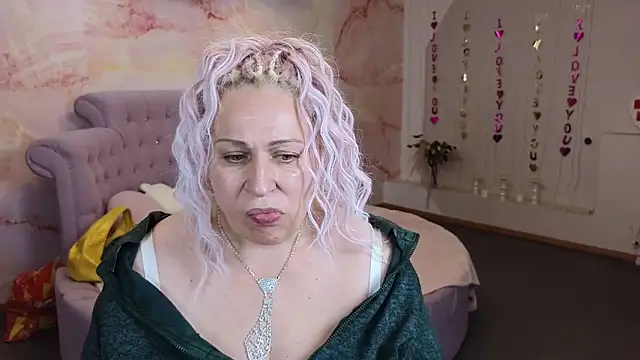 Penelope Pinky online show from September 16, 12:13 pm