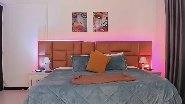 Regina blum online show from February 8, 1:04 pm