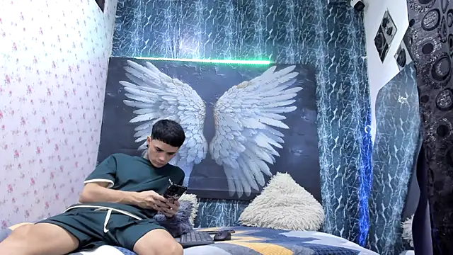 exotic hot couple online show from March 27, 10:54 pm