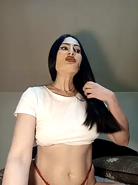 EveeRose online show from January 10, 9:14 am