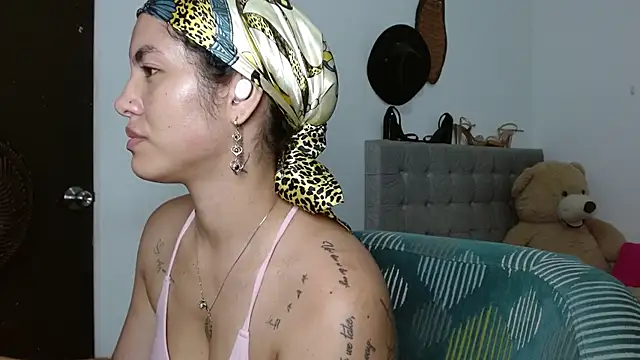 Sexy Lia  online show from June 5, 1:20 am