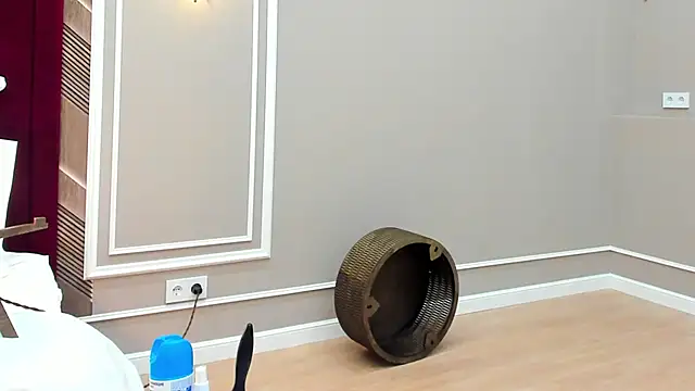 MilaMoor online show from November 9, 2:57 pm