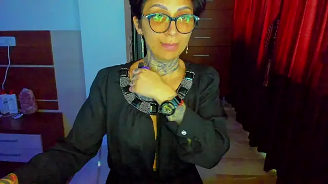 Lucky Deniz online show from March 17, 11:03 am