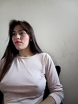Snapshot of eriika_deep_ chatting on October 2, 10:15 pm eriika deep online show from October 2, 10:15 pm