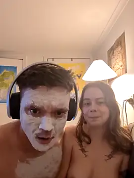 biggnipz online show from October 12, 9:12 am