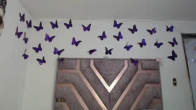 Anny Fox- online show from February 1, 3:27 am