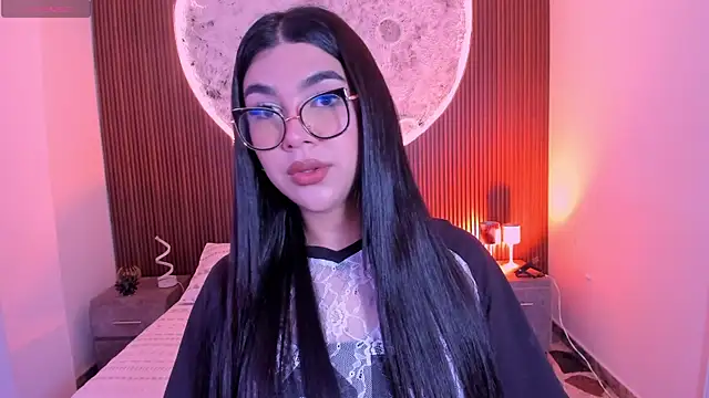 RoseCassie online show from June 19, 2:09 pm