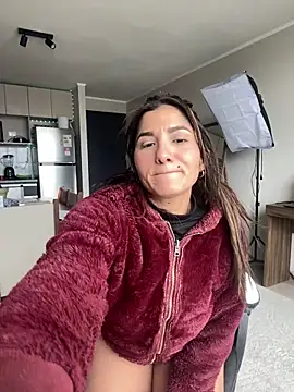 AlejandritaMilano online show from June 9, 6:29 pm