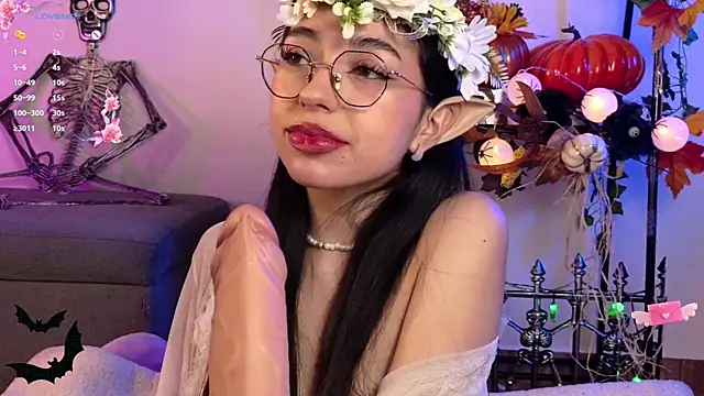 Snapshot of Sweet_Nyx chatting on October 16, 12:02 am Sweet Nyx online show from October 16, 12:02 am