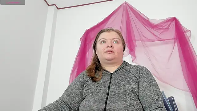 Queensamantha777 online show from July 18, 12:47 am