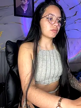 Rosita forever  online show from October 27, 8:25 pm