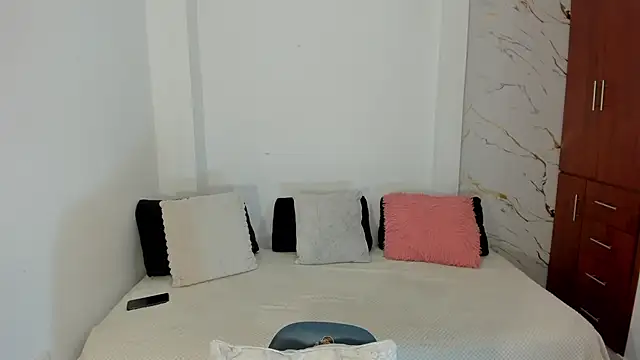 martina roldam online show from July 21, 1:39 am