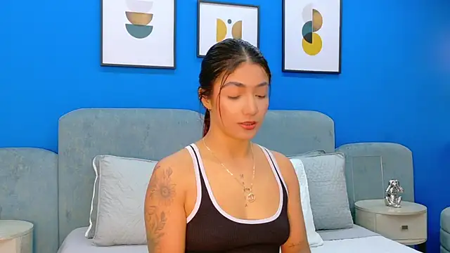 martina roldam online show from January 7, 8:56 pm