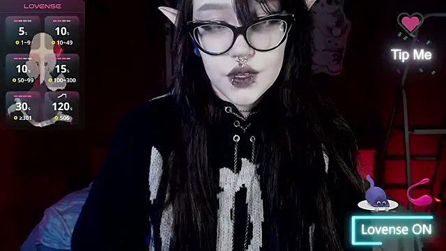 Snapshot of chloe_crystall_killer chatting on September 24, 1:15 am chloe crystall killer online show from September 24, 1:15 am