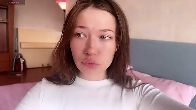 eva varnerr online show from July 8, 3:42 am