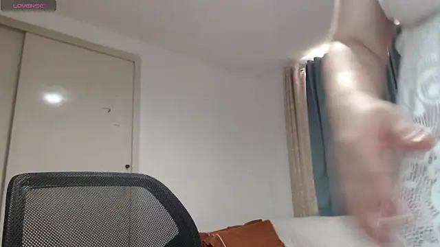 MommyHelpsmee online show from November 17, 4:19 pm