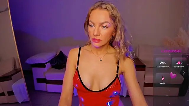 Oliva Candy online show from June 16, 3:18 am