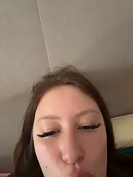 AndreaMood online show from June 4, 1:33 am