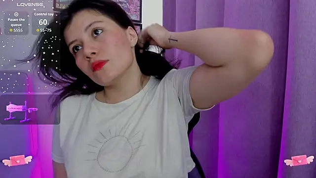 Snapshot of Carolina_Burninng chatting on September 24, 8:52 pm Carolina Burninng online show from September 24, 8:52 pm
