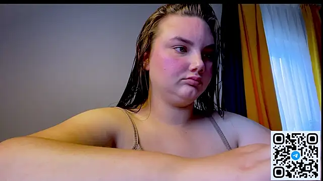 Dreamyblushfairy online show from July 28, 2:13 pm